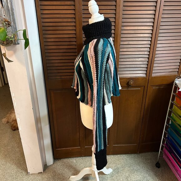 Palm Cropped Sweater by Aisling Camps - Picture 5 of 11